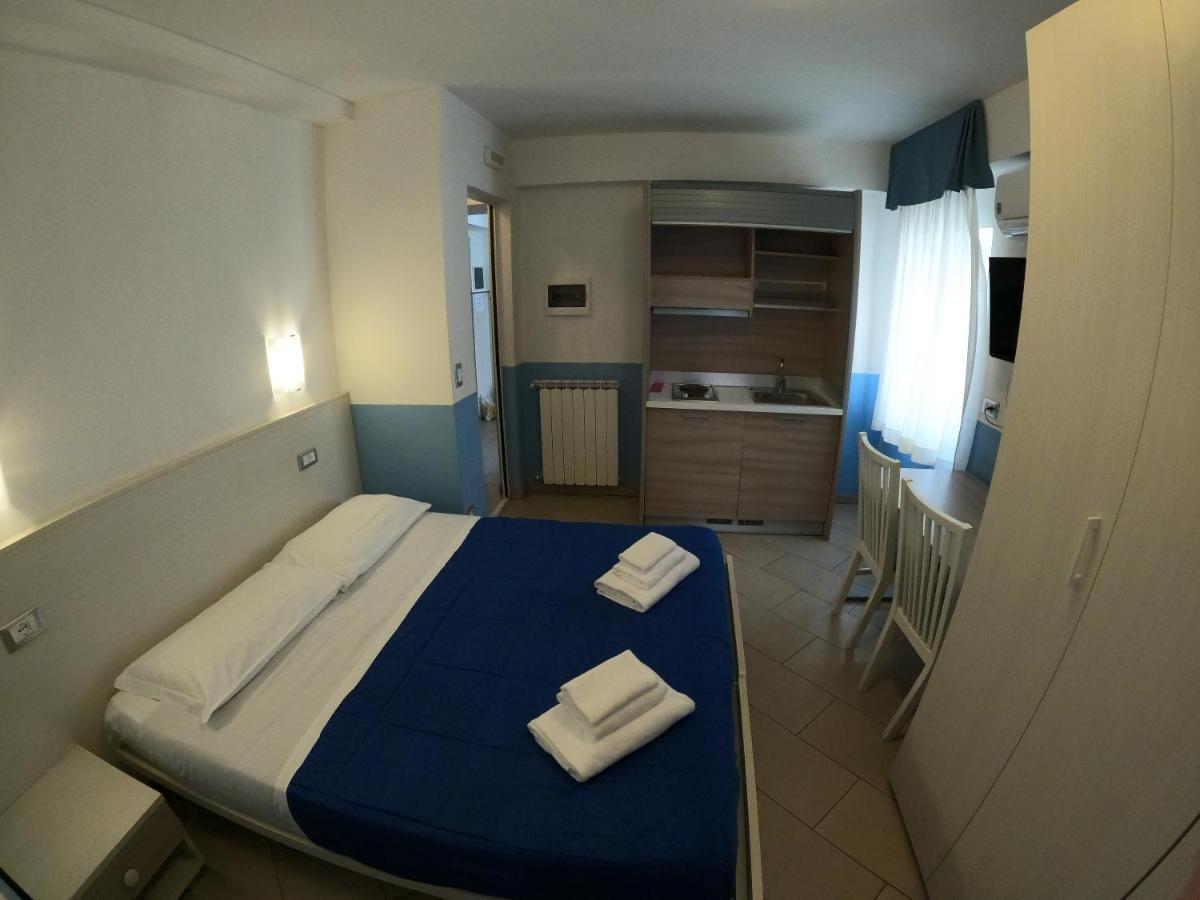 Albergo La Caravella Staranzano Exterior foto