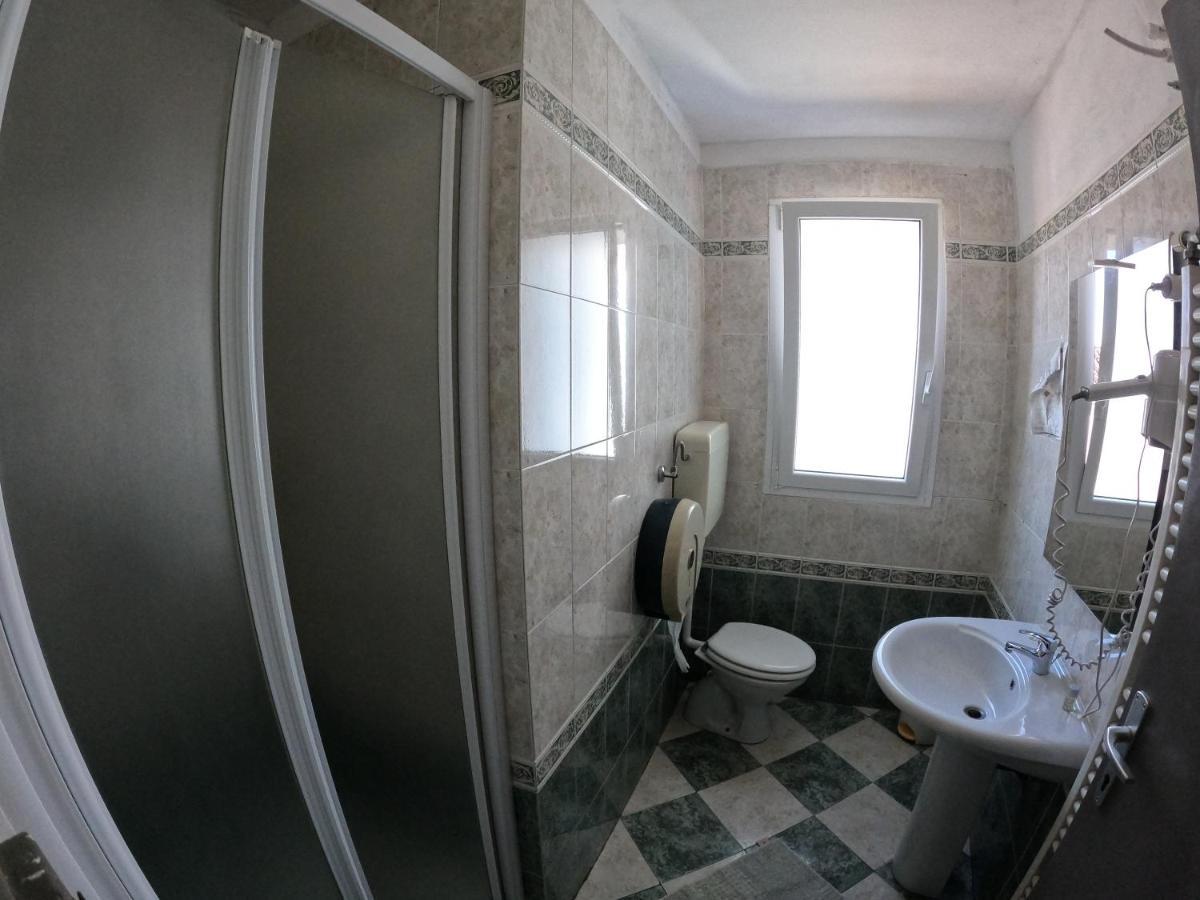 Albergo La Caravella Staranzano Exterior foto